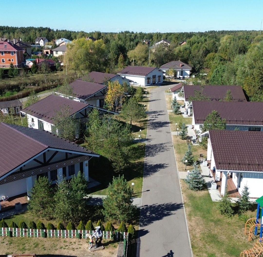 Коттеджи и виллы